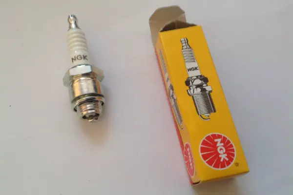 Howard Gem Jap BJ Engines Spark Plug